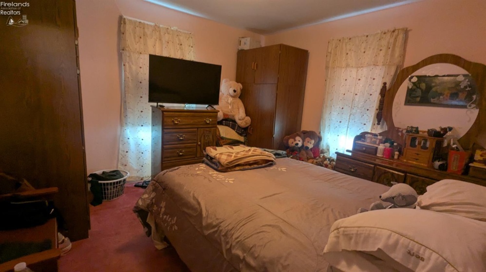 414 Short Street, Port Clinton, 43452, 2 Bedrooms Bedrooms, ,1 BathroomBathrooms,Residential,For Sale,Short,20251788