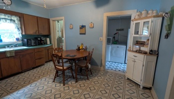 414 Short Street, Port Clinton, 43452, 2 Bedrooms Bedrooms, ,1 BathroomBathrooms,Residential,For Sale,Short,20251788