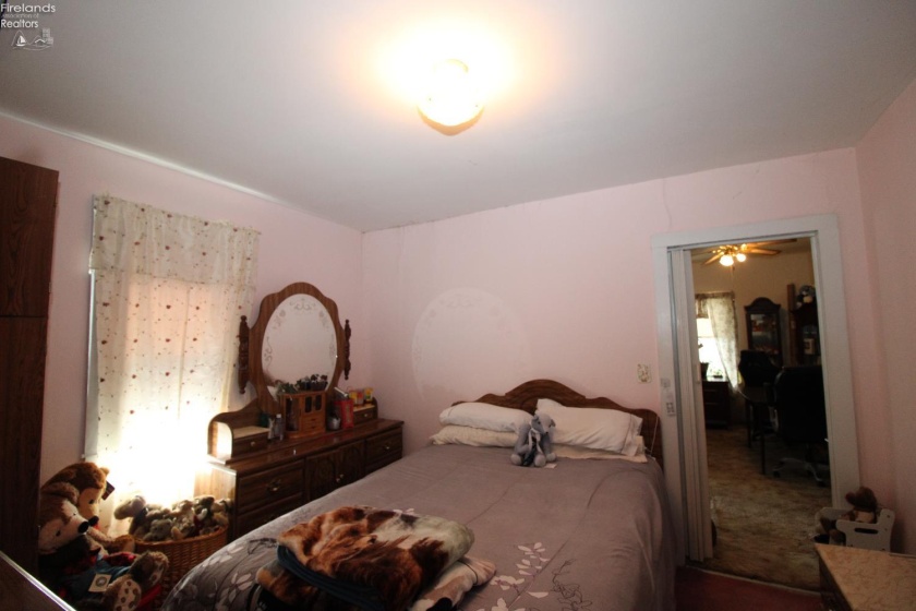 414 Short Street, Port Clinton, 43452, 2 Bedrooms Bedrooms, ,1 BathroomBathrooms,Residential,For Sale,Short,20251788