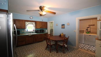 414 Short Street, Port Clinton, 43452, 2 Bedrooms Bedrooms, ,1 BathroomBathrooms,Residential,For Sale,Short,20251788