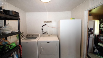414 Short Street, Port Clinton, 43452, 2 Bedrooms Bedrooms, ,1 BathroomBathrooms,Residential,For Sale,Short,20251788