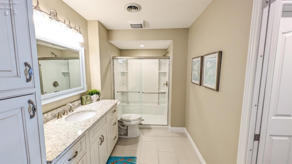 3088 Marina View Drive, Port Clinton, 43452, 2 Bedrooms Bedrooms, ,2 BathroomsBathrooms,Residential,For Sale,Marina View,20251774