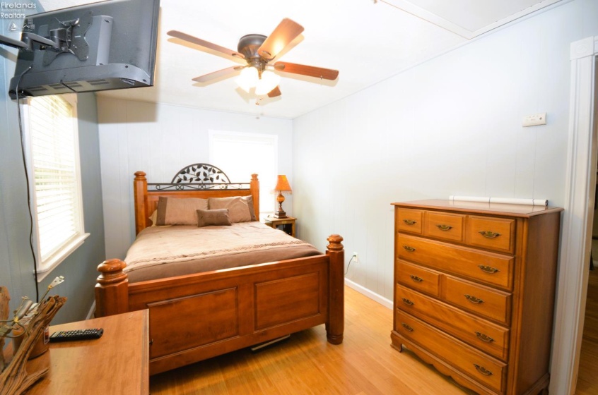 765 Riverside, Vermilion, 44089, 2 Bedrooms Bedrooms, ,1 BathroomBathrooms,Residential,For Sale,Riverside,20251804