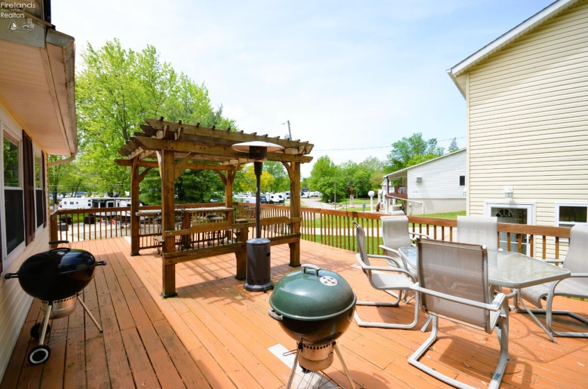 765 Riverside, Vermilion, 44089, 2 Bedrooms Bedrooms, ,1 BathroomBathrooms,Residential,For Sale,Riverside,20251804