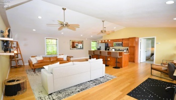 765 Riverside, Vermilion, 44089, 2 Bedrooms Bedrooms, ,1 BathroomBathrooms,Residential,For Sale,Riverside,20251804