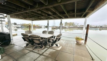 1805 Lakeshore Drive, Port Clinton, 43452, 3 Bedrooms Bedrooms, ,1 BathroomBathrooms,Residential,For Sale,Lakeshore,20251815