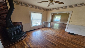 202 Duane Street, Clyde, 43410, 3 Bedrooms Bedrooms, ,1 BathroomBathrooms,Residential,For Sale,Duane,20251797 202 Duane Street, Clyde, 43410, 3 Bedrooms Bedrooms, ,1 BathroomBathrooms,Residential,For Sale,Duane,20251797