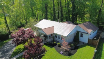 238 Main Street, New London, 44851, 4 Bedrooms Bedrooms, ,3 BathroomsBathrooms,Residential,For Sale,Main,20251819 238 Main Street, New London, 44851, 4 Bedrooms Bedrooms, ,3 BathroomsBathrooms,Residential,For Sale,Main,20251819