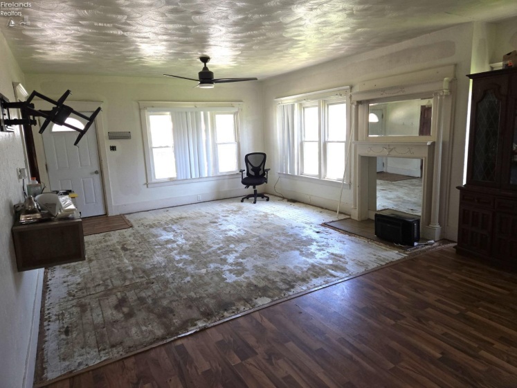 91 1st Avenue, Tiffin, 44883, 6 Bedrooms Bedrooms, ,2 BathroomsBathrooms,Residential,For Sale,1st,20251678