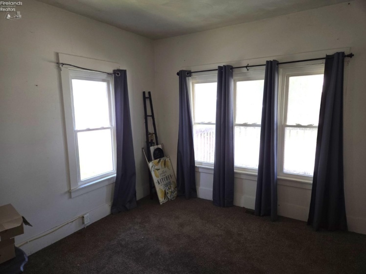 91 1st Avenue, Tiffin, 44883, 6 Bedrooms Bedrooms, ,2 BathroomsBathrooms,Residential,For Sale,1st,20251678