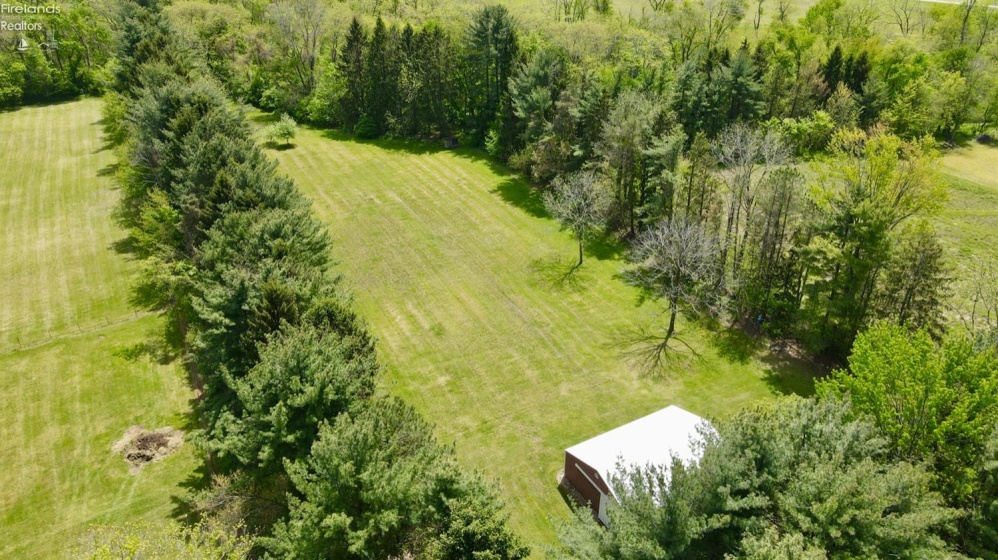 10208 River Road, Huron, 44839, 5 Bedrooms Bedrooms, ,2 BathroomsBathrooms,Residential,For Sale,River,20251759