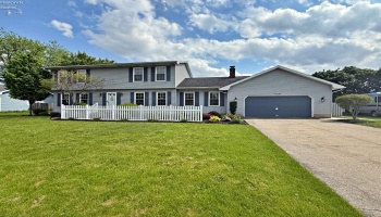 38 Tecumseh Trail, Tiffin, 44883, 4 Bedrooms Bedrooms, ,3 BathroomsBathrooms,Residential,For Sale,Tecumseh,20251789