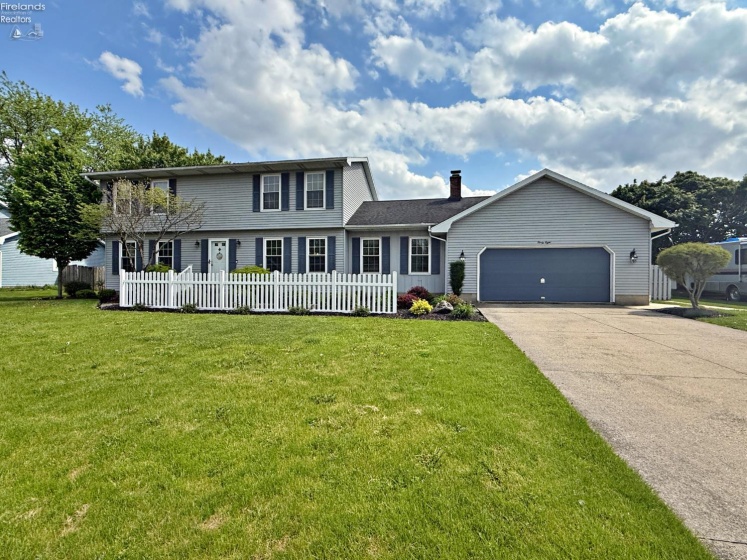 38 Tecumseh Trail, Tiffin, 44883, 4 Bedrooms Bedrooms, ,3 BathroomsBathrooms,Residential,For Sale,Tecumseh,20251789