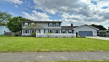 38 Tecumseh Trail, Tiffin, 44883, 4 Bedrooms Bedrooms, ,3 BathroomsBathrooms,Residential,For Sale,Tecumseh,20251789