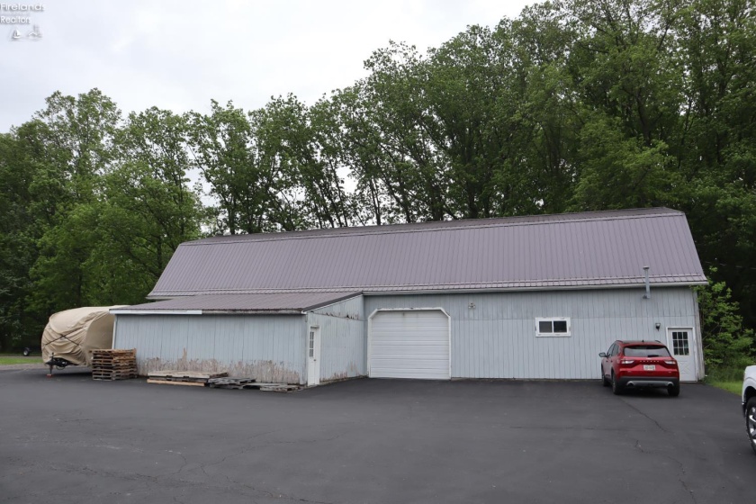720 Town Line 151 Road, Norwalk, 44857, ,Commercial,For Sale,Town Line 151,20251795