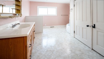 200 West Smith Street, Gibsonburg, 43431, 4 Bedrooms Bedrooms, ,2 BathroomsBathrooms,Residential,For Sale,West Smith Street,20251665 200 West Smith Street, Gibsonburg, 43431, 4 Bedrooms Bedrooms, ,2 BathroomsBathrooms,Residential,For Sale,West Smith Street,20251665