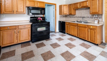 200 West Smith Street, Gibsonburg, 43431, 4 Bedrooms Bedrooms, ,2 BathroomsBathrooms,Residential,For Sale,West Smith Street,20251665 200 West Smith Street, Gibsonburg, 43431, 4 Bedrooms Bedrooms, ,2 BathroomsBathrooms,Residential,For Sale,West Smith Street,20251665