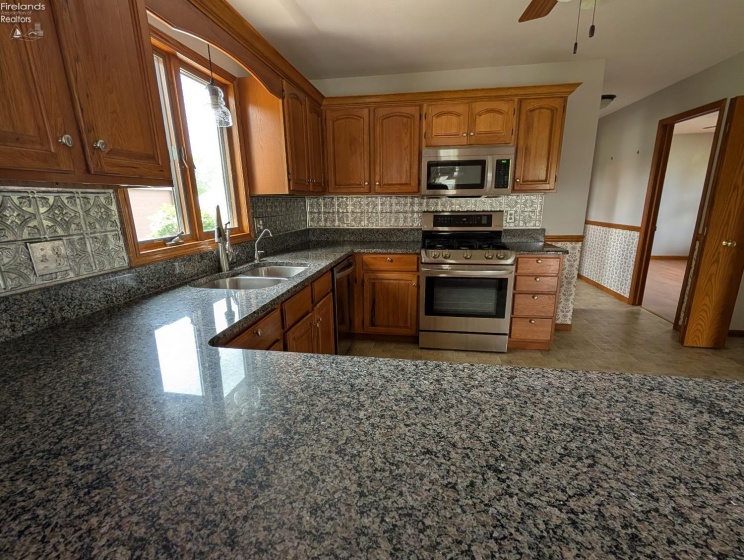 1425 County Road 9, Fremont, 43420, 3 Bedrooms Bedrooms, ,3 BathroomsBathrooms,Residential,For Sale,County Road 9,20251818