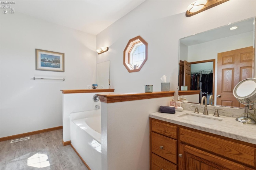 16782 Moline Martin Road, Graytown, 43432, 3 Bedrooms Bedrooms, ,3 BathroomsBathrooms,Residential,For Sale,Moline Martin,20251834