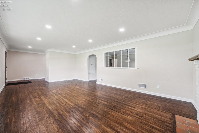 2730 Eastvale Avenue, Oregon, 43616, 3 Bedrooms Bedrooms, ,3 BathroomsBathrooms,Residential,For Sale,Eastvale,20251748