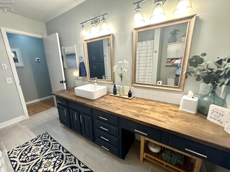 1432 River Drive, Fremont, 43420, 3 Bedrooms Bedrooms, ,2 BathroomsBathrooms,Residential,For Sale,River,20251823