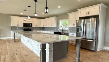 10556 Bayshore Road, Marblehead, 43440, 4 Bedrooms Bedrooms, ,3 BathroomsBathrooms,Residential,For Sale,Bayshore,20251850