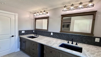 10556 Bayshore Road, Marblehead, 43440, 4 Bedrooms Bedrooms, ,3 BathroomsBathrooms,Residential,For Sale,Bayshore,20251850