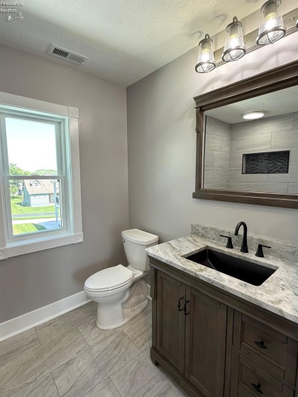10556 Bayshore Road, Marblehead, 43440, 4 Bedrooms Bedrooms, ,3 BathroomsBathrooms,Residential,For Sale,Bayshore,20251850