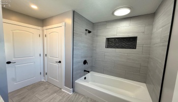 10556 Bayshore Road, Marblehead, 43440, 4 Bedrooms Bedrooms, ,3 BathroomsBathrooms,Residential,For Sale,Bayshore,20251850