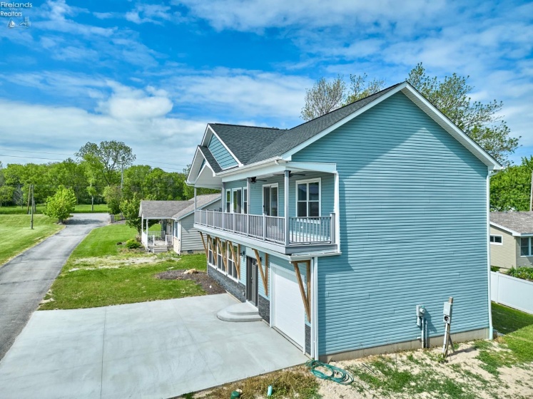 10556 Bayshore Road, Marblehead, 43440, 4 Bedrooms Bedrooms, ,3 BathroomsBathrooms,Residential,For Sale,Bayshore,20251850