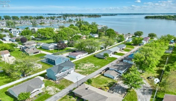 10556 Bayshore Road, Marblehead, 43440, 4 Bedrooms Bedrooms, ,3 BathroomsBathrooms,Residential,For Sale,Bayshore,20251850