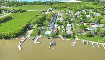 10556 Bayshore Road, Marblehead, 43440, 4 Bedrooms Bedrooms, ,3 BathroomsBathrooms,Residential,For Sale,Bayshore,20251850