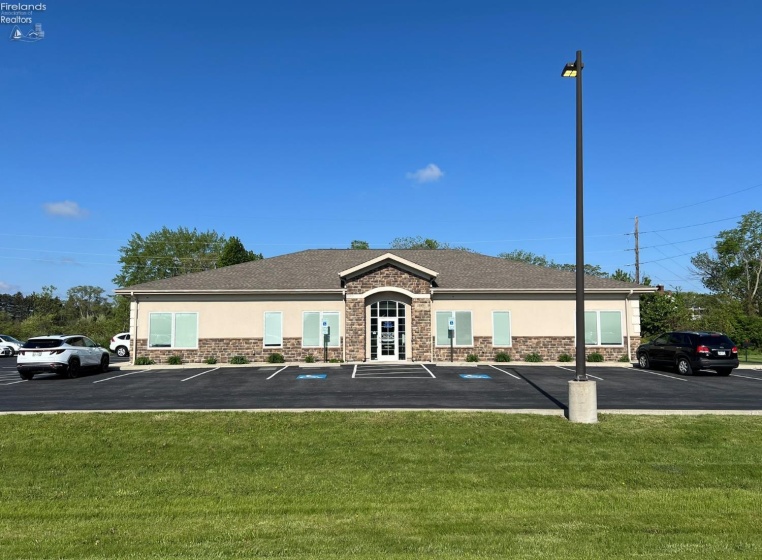 2006 Harbor Road, Port Clinton, 43452, ,Commercial,For Sale,Harbor,20251856