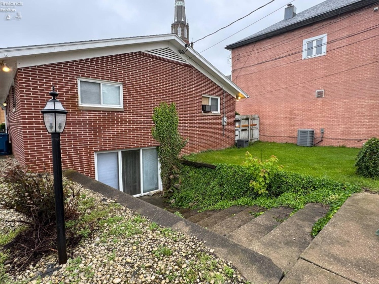 104 Wood Street, Fremont, 43420, 3 Bedrooms Bedrooms, ,3 BathroomsBathrooms,Residential,For Sale,Wood,20251816