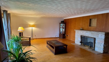 104 Wood Street, Fremont, 43420, 3 Bedrooms Bedrooms, ,3 BathroomsBathrooms,Residential,For Sale,Wood,20251816