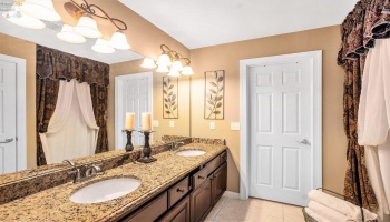 Owner suite bathroom