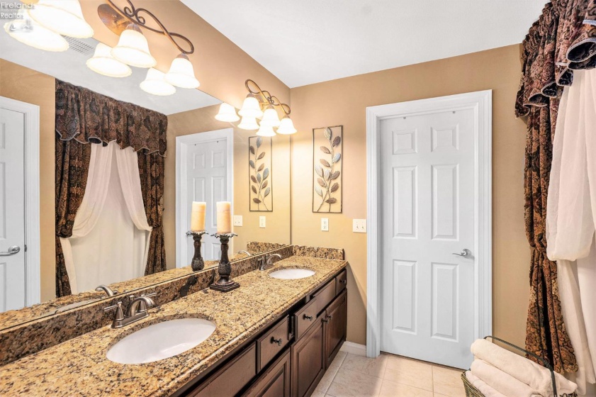 Owner suite bathroom