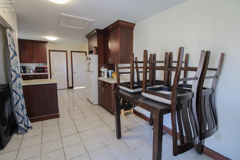 3510 Ohio Street, Sandusky, 44870, 5 Bedrooms Bedrooms, ,2 BathroomsBathrooms,Residential,For Sale,Ohio,20251225