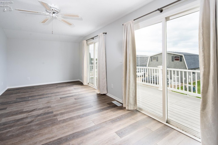 6039 Harbor Road, Marblehead, 43440, 2 Bedrooms Bedrooms, ,2 BathroomsBathrooms,Residential,For Sale,Harbor,20251817
