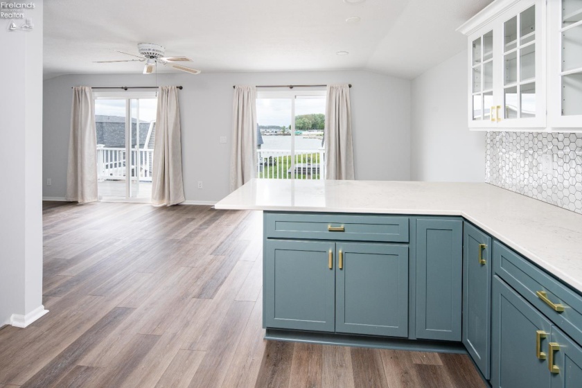 6039 Harbor Road, Marblehead, 43440, 2 Bedrooms Bedrooms, ,2 BathroomsBathrooms,Residential,For Sale,Harbor,20251817