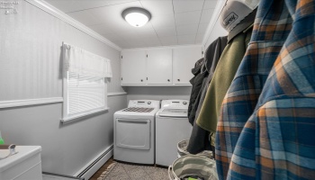 1005 Carbon Street, Fremont, 43420, 2 Bedrooms Bedrooms, ,1 BathroomBathrooms,Residential,For Sale,Carbon,20251891 1005 Carbon Street, Fremont, 43420, 2 Bedrooms Bedrooms, ,1 BathroomBathrooms,Residential,For Sale,Carbon,20251891