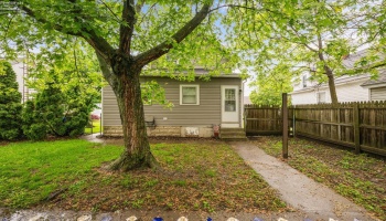 1005 Carbon Street, Fremont, 43420, 2 Bedrooms Bedrooms, ,1 BathroomBathrooms,Residential,For Sale,Carbon,20251891 1005 Carbon Street, Fremont, 43420, 2 Bedrooms Bedrooms, ,1 BathroomBathrooms,Residential,For Sale,Carbon,20251891