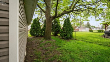 1005 Carbon Street, Fremont, 43420, 2 Bedrooms Bedrooms, ,1 BathroomBathrooms,Residential,For Sale,Carbon,20251891 1005 Carbon Street, Fremont, 43420, 2 Bedrooms Bedrooms, ,1 BathroomBathrooms,Residential,For Sale,Carbon,20251891
