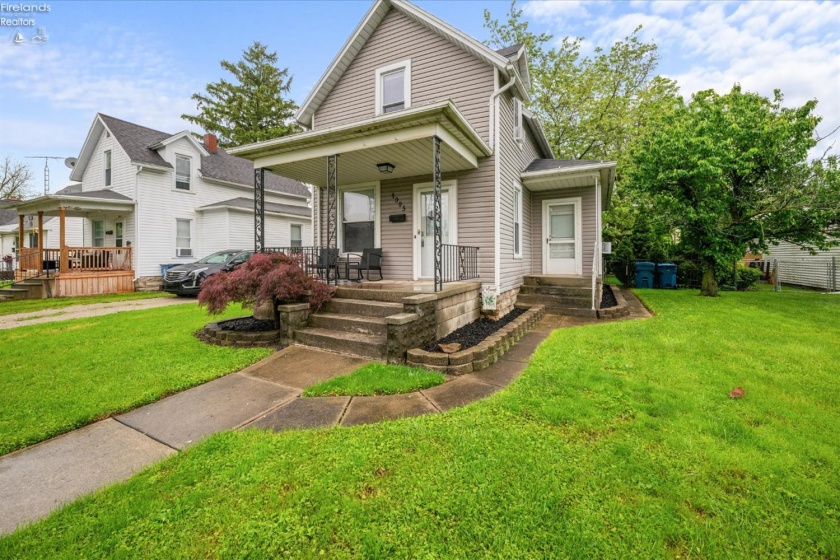 1005 Carbon Street, Fremont, 43420, 2 Bedrooms Bedrooms, ,1 BathroomBathrooms,Residential,For Sale,Carbon,20251891