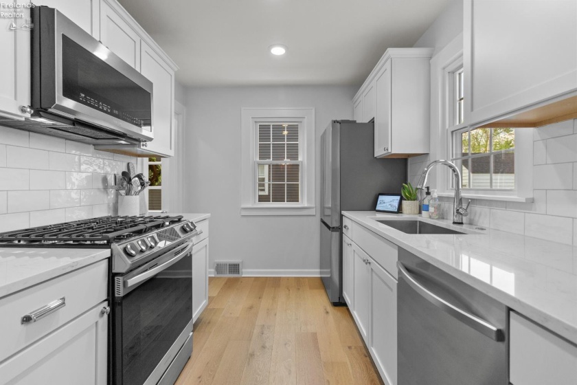 625 Laurel Avenue, Port Clinton, 43452, 3 Bedrooms Bedrooms, ,1 BathroomBathrooms,Residential,For Sale,Laurel,20251807