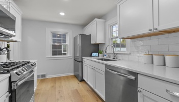 625 Laurel Avenue, Port Clinton, 43452, 3 Bedrooms Bedrooms, ,1 BathroomBathrooms,Residential,For Sale,Laurel,20251807