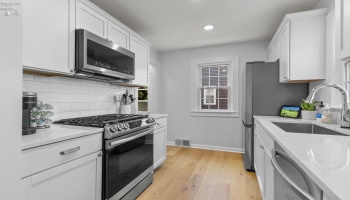 625 Laurel Avenue, Port Clinton, 43452, 3 Bedrooms Bedrooms, ,1 BathroomBathrooms,Residential,For Sale,Laurel,20251807