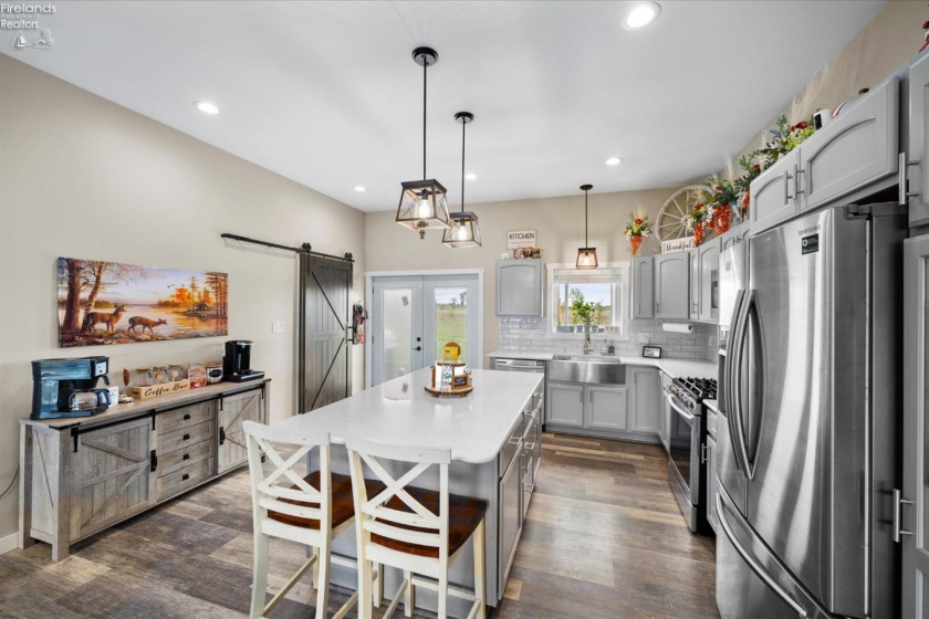 6330 Harbor Road, Port Clinton, 43452, 2 Bedrooms Bedrooms, ,2 BathroomsBathrooms,Residential,For Sale,Harbor,20251884