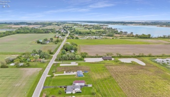 6330 Harbor Road, Port Clinton, 43452, 2 Bedrooms Bedrooms, ,2 BathroomsBathrooms,Residential,For Sale,Harbor,20251884