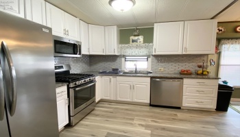 8175 North Shore Boulevard, Marblehead, 43440, 2 Bedrooms Bedrooms, ,1 BathroomBathrooms,Residential,For Sale,North Shore,20251904
